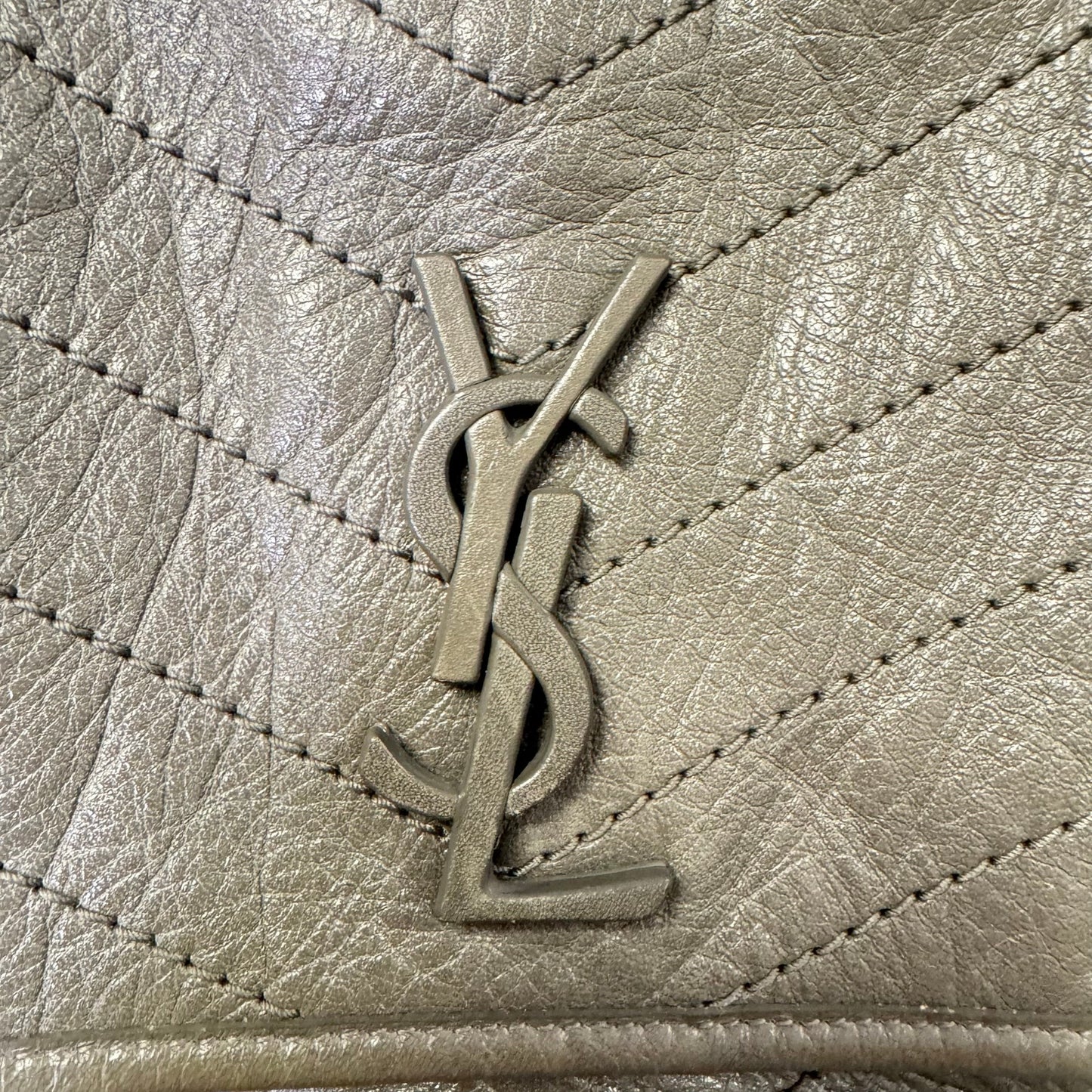 Yves Saint Laurent Fog Grey Crinkled Calfskin Monogram Niki Chain Satchel