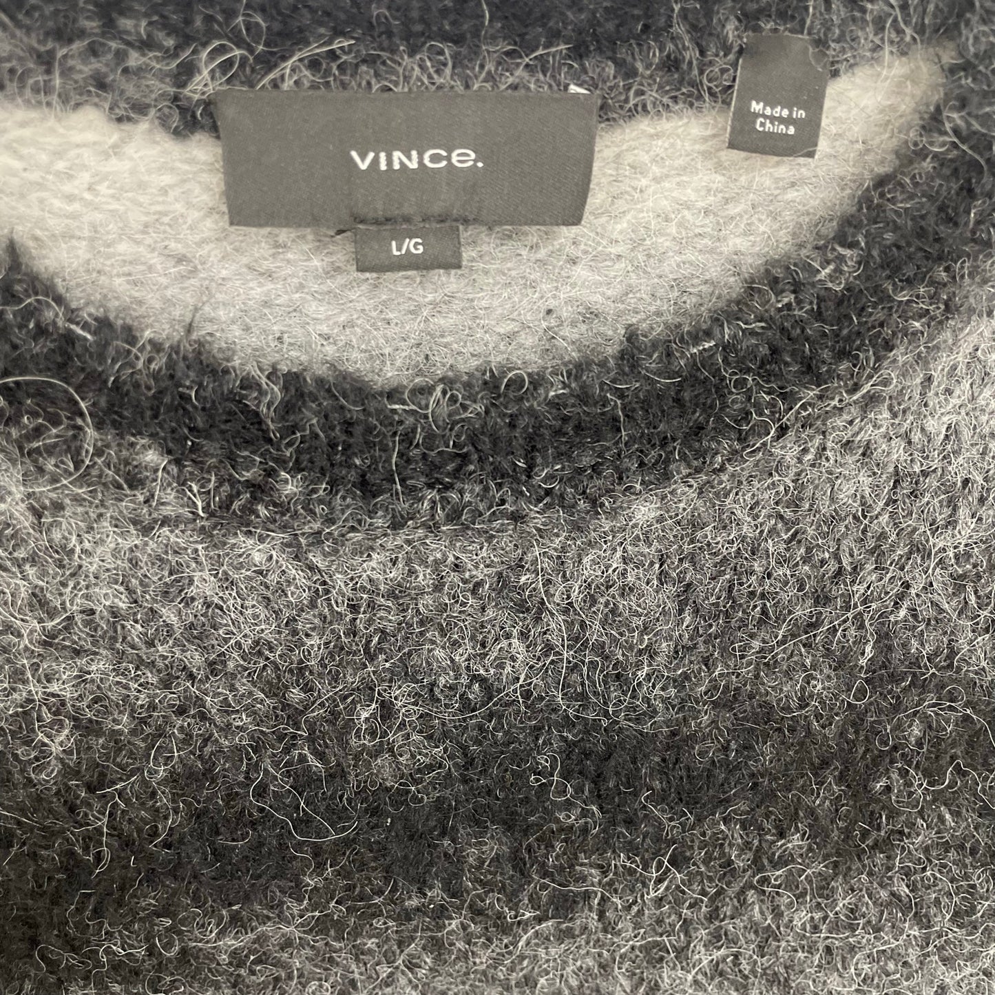Vince Alpaca Shag Knit Black White Gray Ombré Crewneck Sweater Mens Size Large