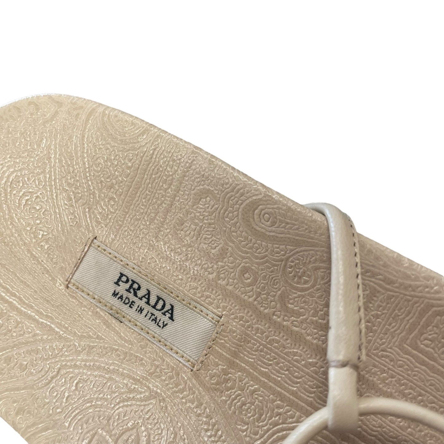 Vintage Prada Cream Leather Strappy Buckle Closure Sandal Womens Size 39 / US 9