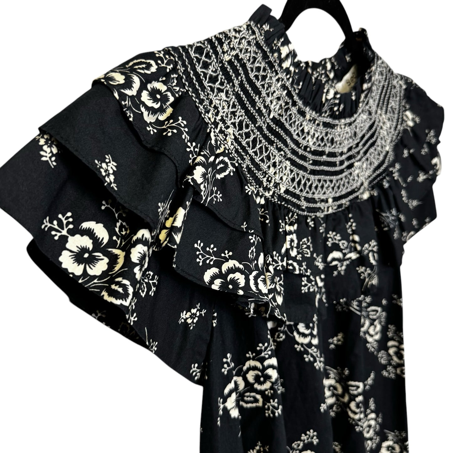 SEA New York Black White Floral Flutter Ruffle Sleeve Alessia Top Womens Medium