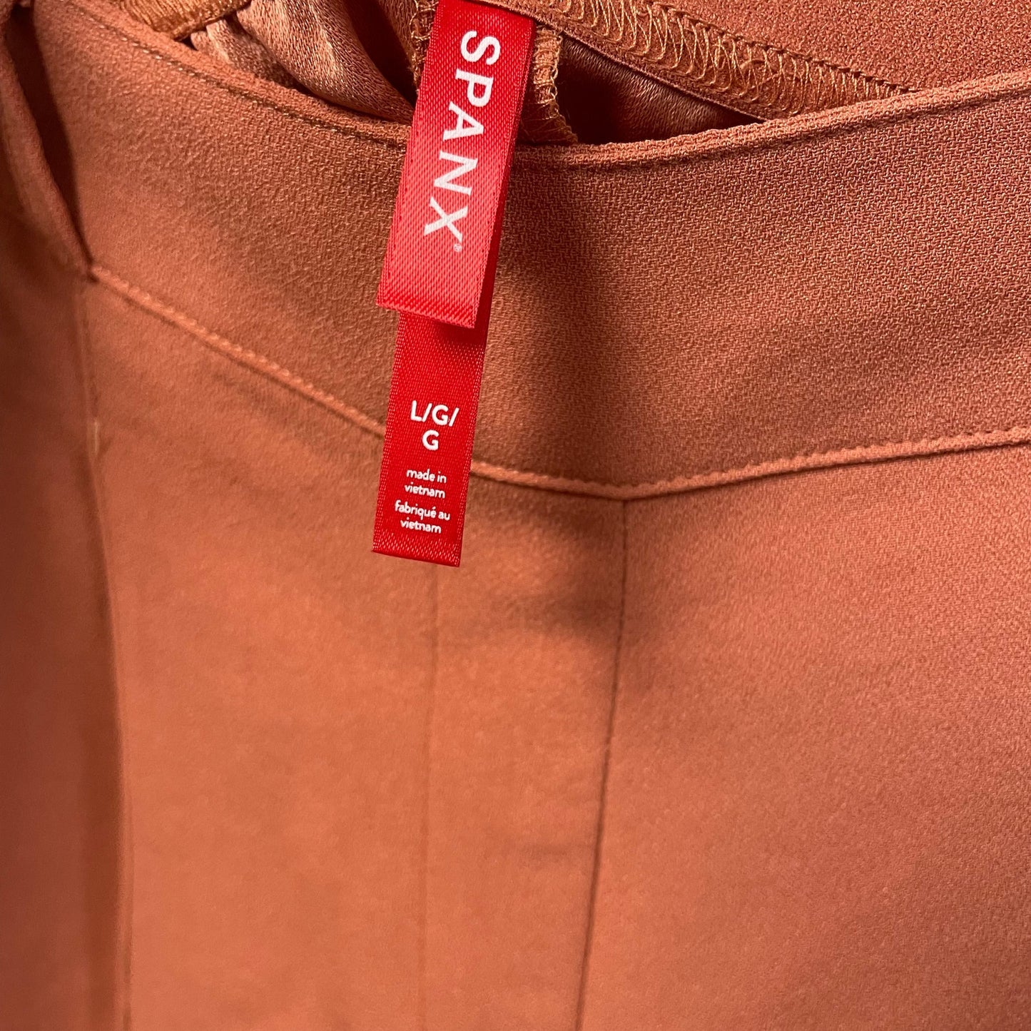 NWT Spanx Carefree Crepe Trouser Short 6" Sedona Orange Womens Large