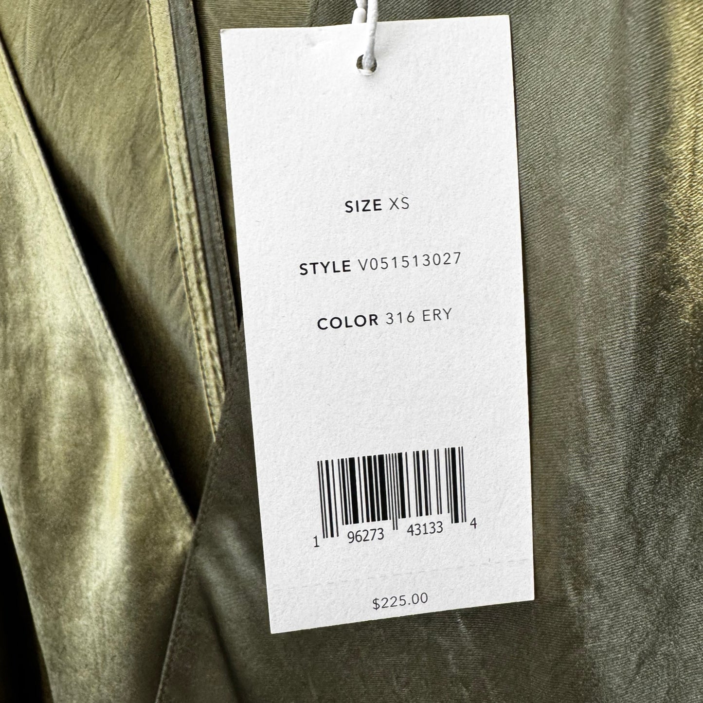NWT Vince Earthly Green Sleeveless Surplice Neck Satin Tank Top Womens X-Small