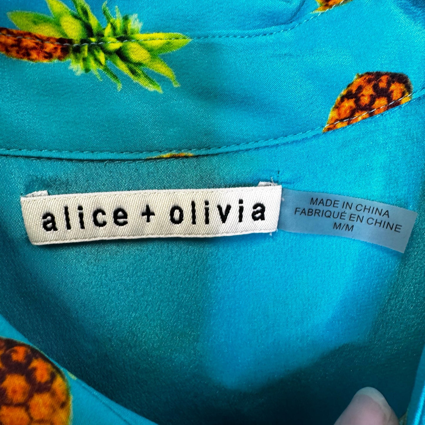 Alice + Olivia Blue Pineapple Print Flutter Sleeve Button Front Top Size Medium