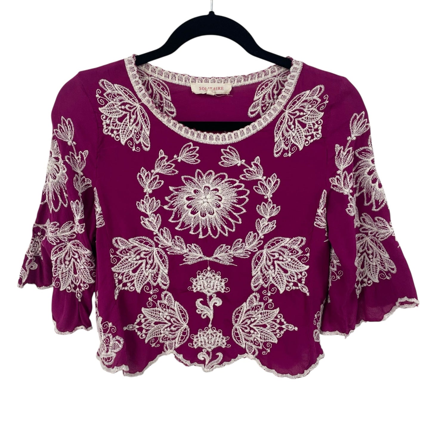 Solitaire Short Sleeve Scallop Hem Magenta Ivory Floral Embroidered Top Small