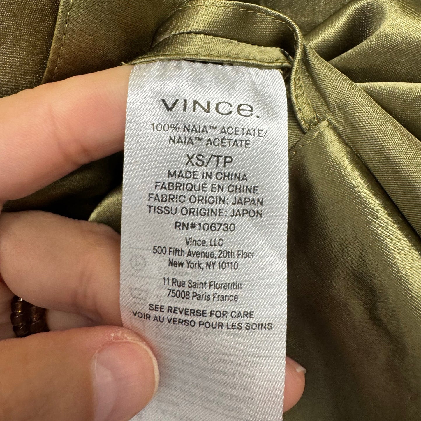 NWT Vince Earthly Green Sleeveless Surplice Neck Satin Tank Top Womens X-Small