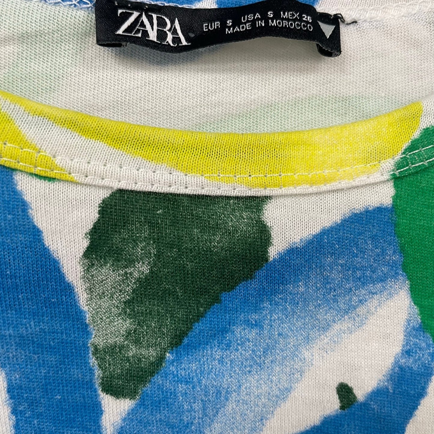 Zara Blue Green Yellow Bold Floral Print Short Sleeve Cropped Tee Womens Small