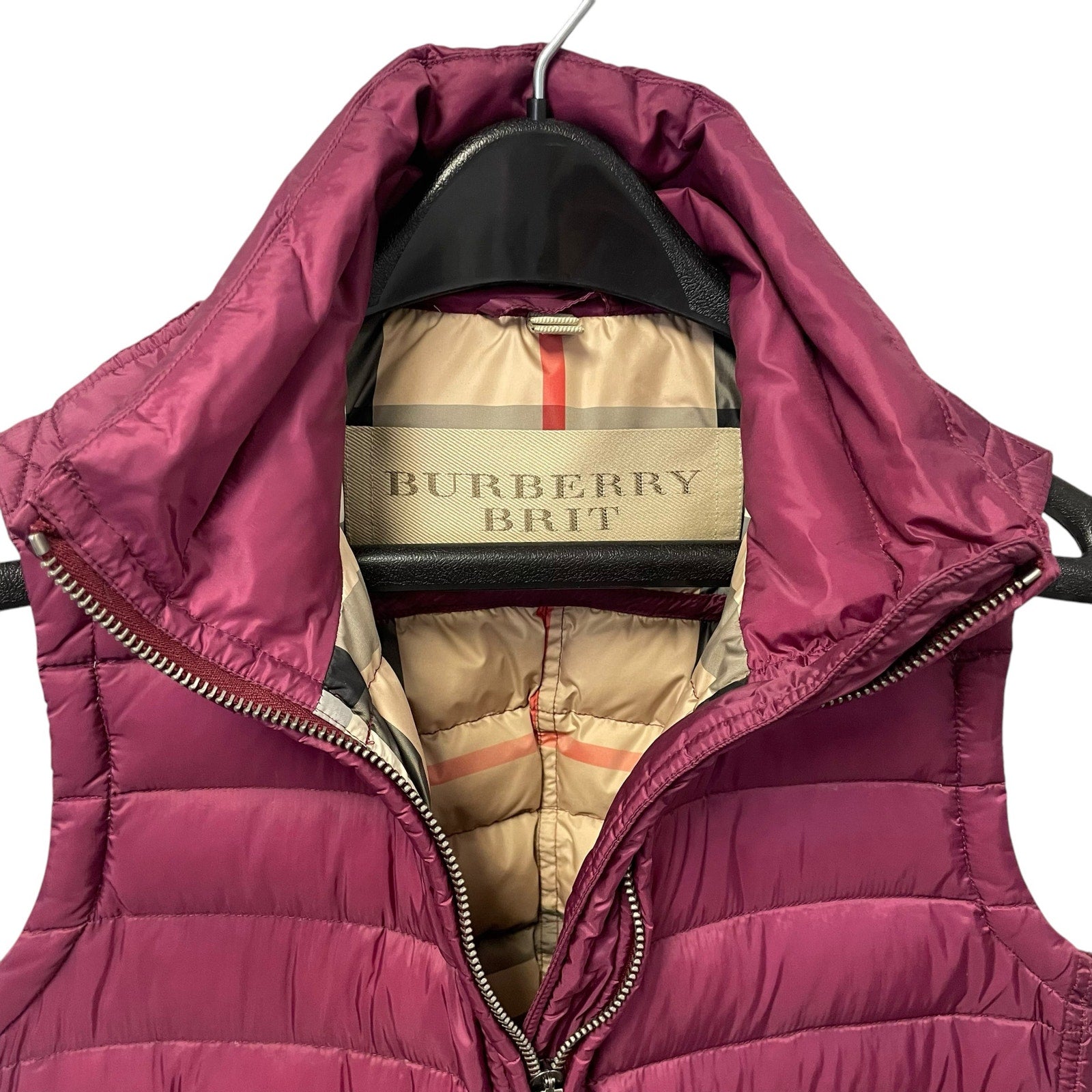 BURBERRY ダウンベスト RED POLYAMIDE VEST burberry Boys Gilet Vest Nova Check Red Puffer Sleeveless