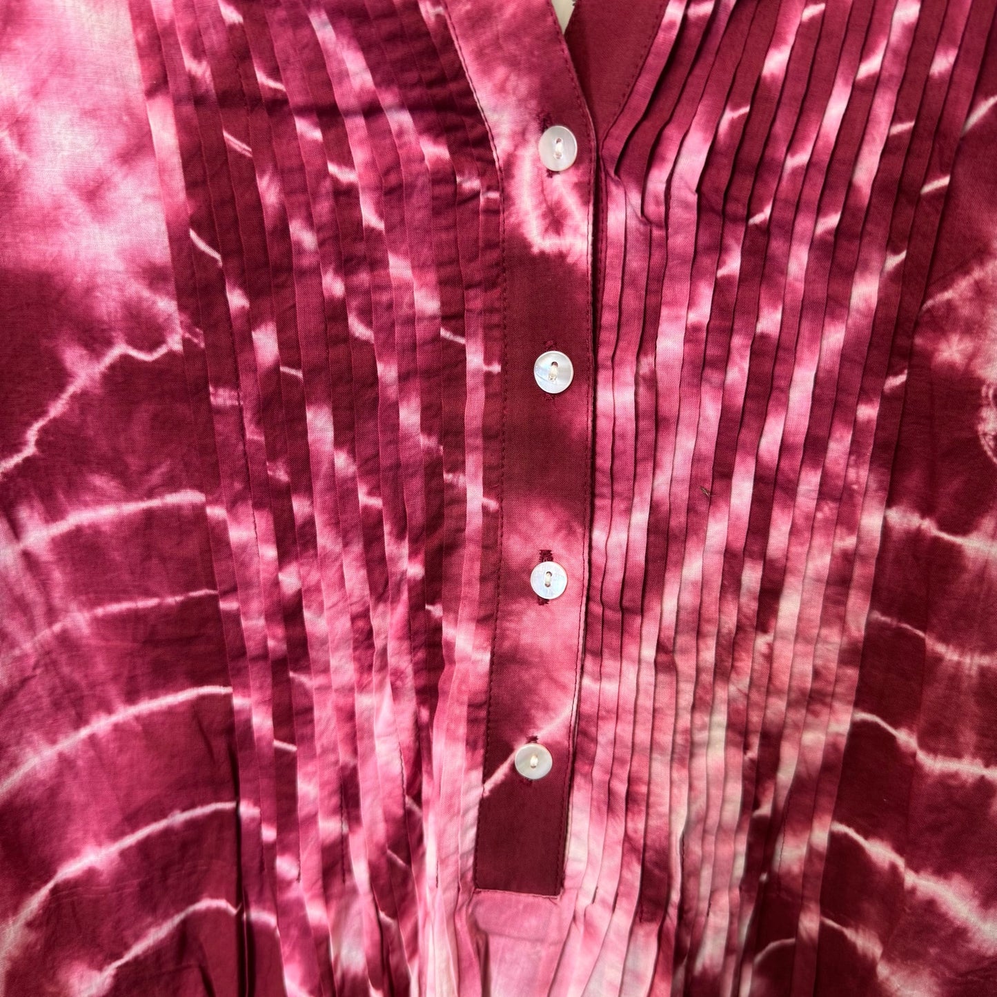 NWT Chico’s Deep Cherry Tie Dye Peasant Sleeve Pintuck Cotton Blouse Womens 20