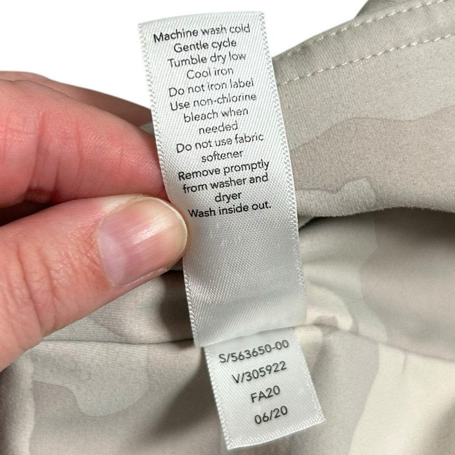 Athleta Gray White Camo Print Elation 7/8 Tight Pull On Leggings Womens Size XL